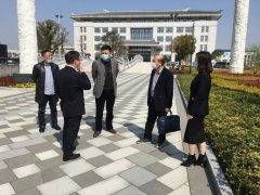 咸宁市民政局副局长沈建军来九五至尊VI调研生态葬